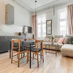 Kamienica Nr 20 Centrum * Szczecin